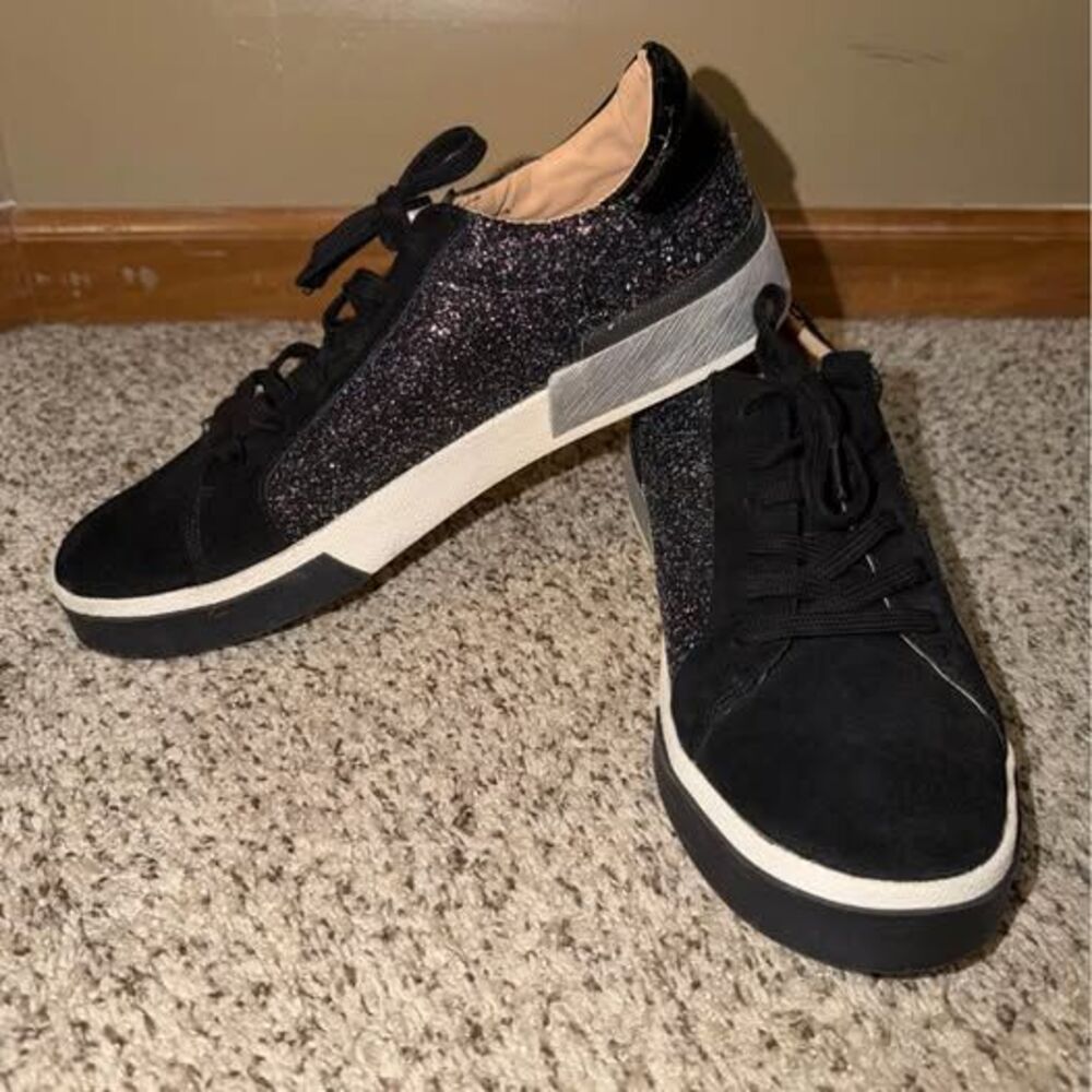 Women’s Steve Madden Fashion Sneakers SZ 9.5 Must See!